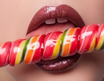 старательная сосочка наяривает член в Омске